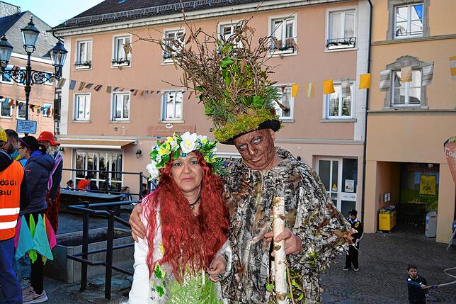 Bild 20: &bdquo;Markdorf total verruckt&ldquo;: Hier gibt es die Bilder der Straßenfasnet am Rosenmontag