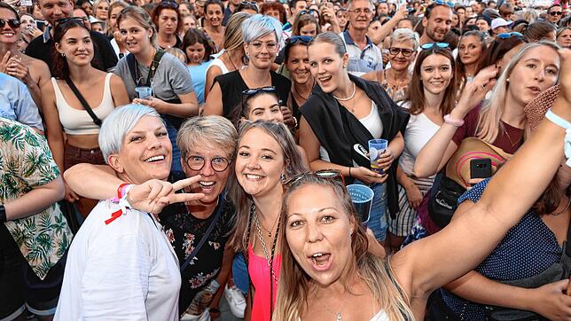 Bild 27: Lea und Lotte verzaubern das Publikum auf dem Hohentwiel &ndash; Bilder von Lea Teil 1