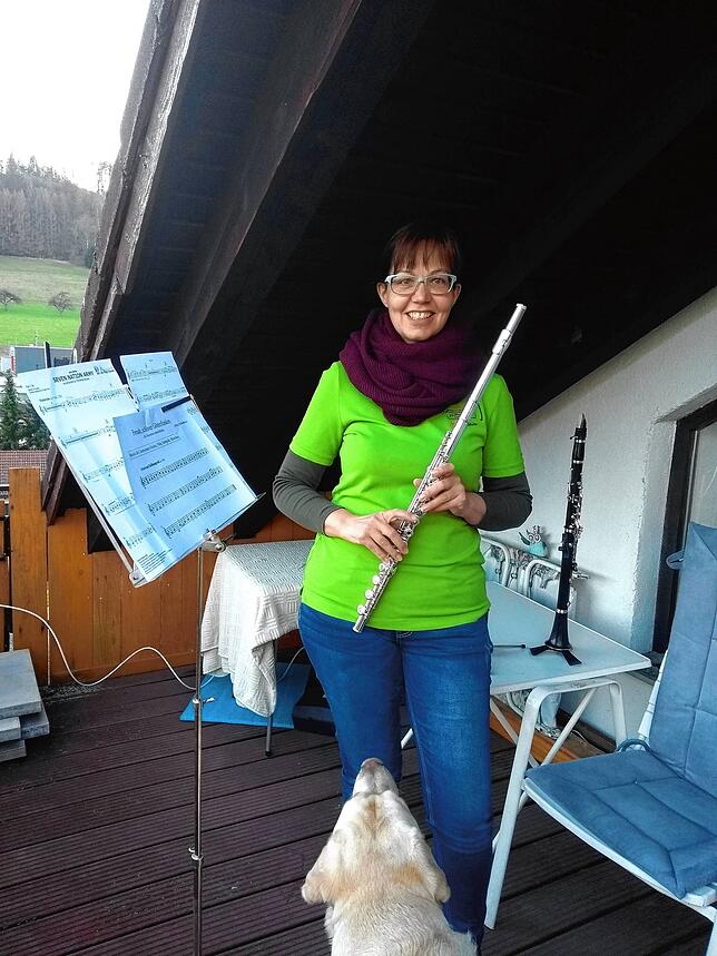 Bild 3: Bilder vom Musikerflashmob im Wutachtal