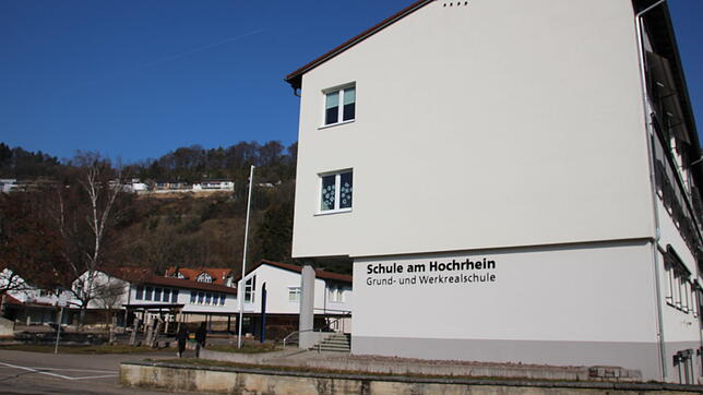 Standort-Wechsel: Die Schule am Hochrhein (Bild) heißt ab dem Schuljahr 2019/20 wieder Hans-Thoma-Schule. Mit Beginn des Schuljahres ...