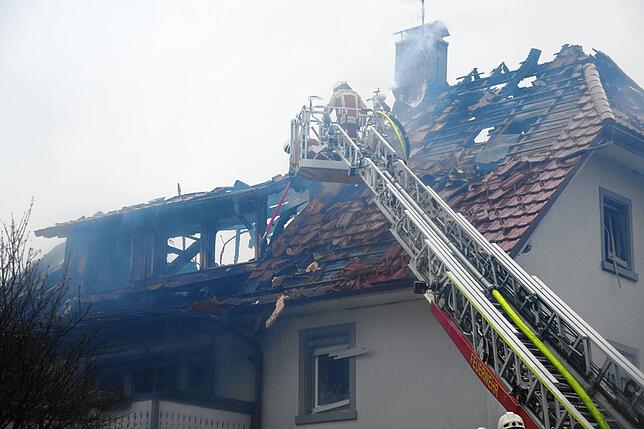 Bild 6: Brand im Sägewerk - News, Bilder, Video