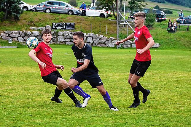 Bild 16: SV Buch setzt sich mit 4:1 gegen den FC Hochrhein durch &ndash; und wir haben die Bilder!