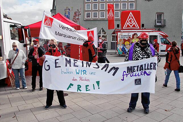 Bild 10: 300 Teilnehmer bei IG Metall Kundgebung &ndash; &bdquo;1000 Arbeitsplätze in Gefahr&ldquo;