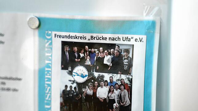 Die Mitglieder des Freundeskreises Brücke nach Ufa mit ihren Partnern aus Baschkortostan, einer Republik der russischen Föderation. Das ...