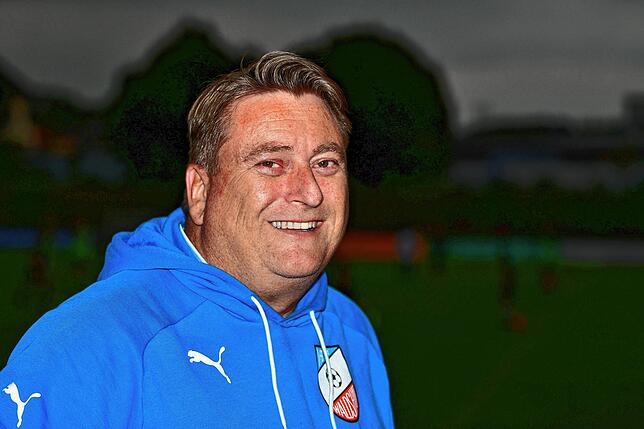 Das Lachen ist Klaus Fricker vergangen: Der Vorsitzende des VfB Waldshut ist mit dem Urteil der Spruchkammer nicht einverstanden.