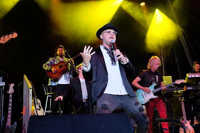 Bild 3: Bilder vom Alan Parsons Live Project beim Hohentwielfestival
