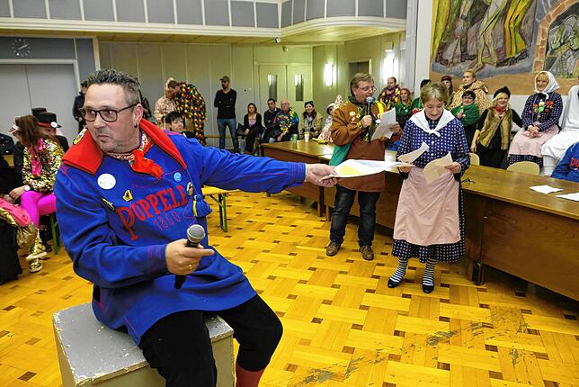 Bild 20: Alle Bilder zum Schmotzigen Dunschtig: Narren übernehmen das Singener Rathaus
