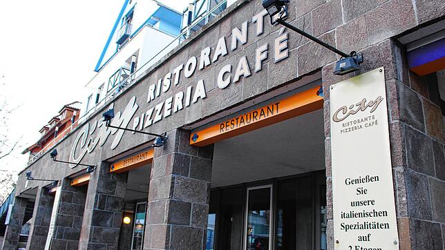 Auch die City Pizzeria in der Karlstraße hat in der Pandemie keine leichte Zeit. Inhaber Mario Vantaggio schließt sein Restaurant dieses ...
