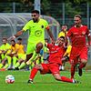 Veysel Kayantas (links) vom TSV Singen erhielt die meisten Stimmen der Landesliga-Trainer.