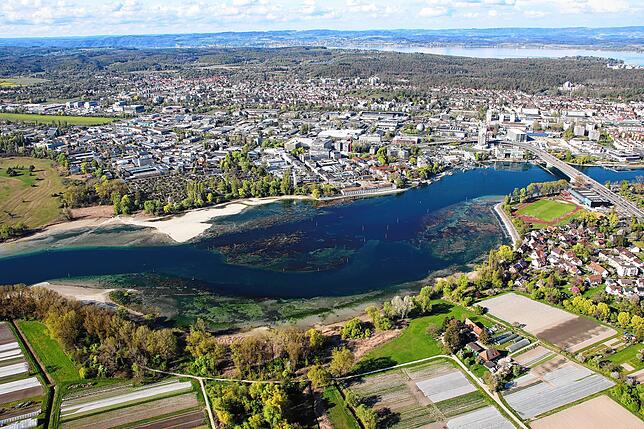 Bild 9: Bodensee oder Kroatien? Wenn Niedrigwasser atemberaubende Farben offenbart