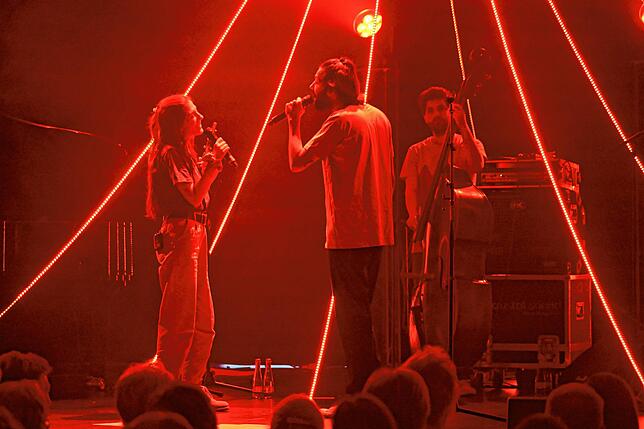 Bild 18: Mitreißendes Konzert von Salvador Sobral beim 19. Waldshuter World-Town-Festival