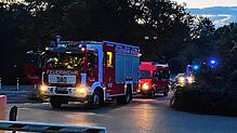 Die Feuerwehr bei einem Einsatz im Singener Krankenhaus – glücklicherweise nur wegen eines Täuschungsalarms. Das Archivbild stammt vom ...