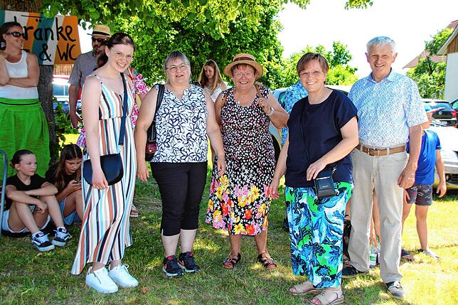 Bild 25: Dorf-Musik-Fest in Menningen mit buntem Programm und toller Stimmung: 850 Jahre Menningen und 125 Jahre Musikkapelle