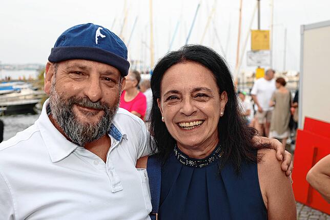 Bild 11: Zahlreiche Besucher lockt das Staader Hafenfest 2025 ans Bodenseeufer