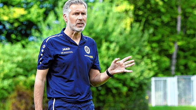 Hakan Karaosman, der Nachfolger von Adnan Sijaric auf der Trainerbank des SC Pfullendorf.