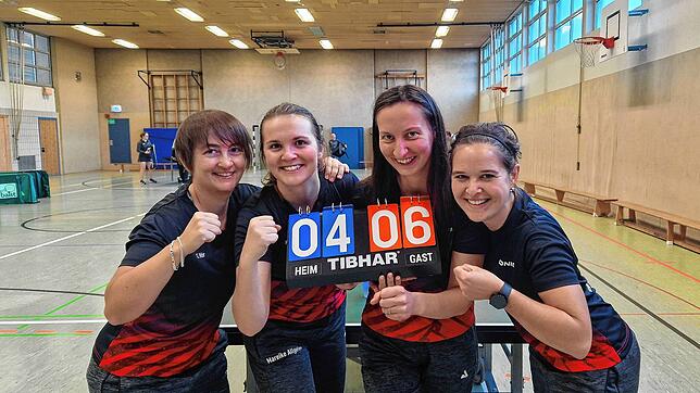 Die Mannschaft nach dem ersten Regionalliga-Sieg (von links): Christiane Hör, Mareike Allgeier, Anastasiia Kozak und Jana Bork