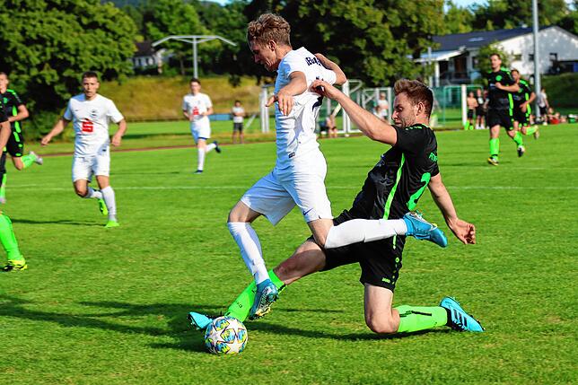 Bild 8: Die besten Bilder vom 5:2-Sieg des Hegauer FV im Testspiel beim FC Steißlingen