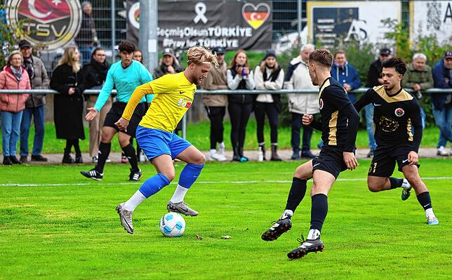 Bild 29: Unsere große Bildergalerie vom Pokal-Derby zwischen dem TSV Singen und dem FC Singen 04