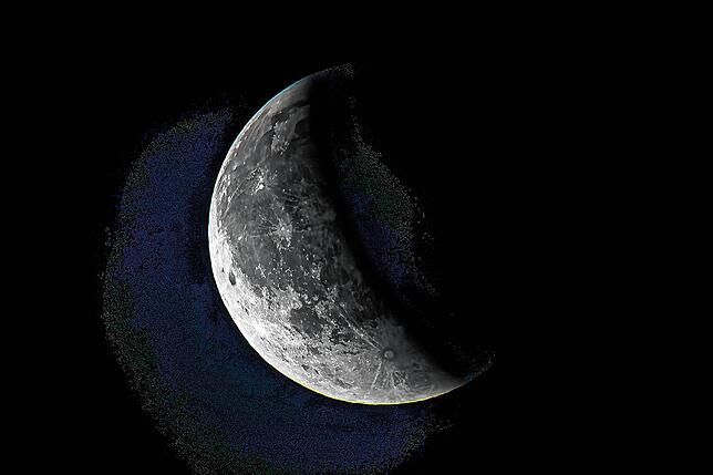 Die abklingende Mondfinsternis am Sonntagabend gegen 21.20 Uhr.