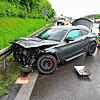 Auf Höhe der Rastanlage Hegau kam es am Montagorgen zu einem schweren Unfall mit zwei Verletzten und hohem Sachschaden.