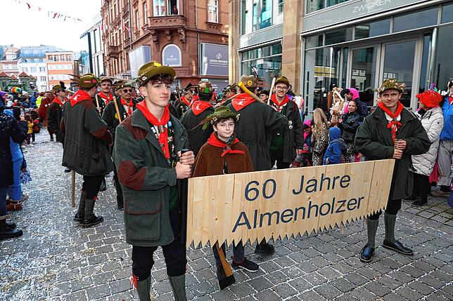 Bild 22: Fasnachtsumzug 2025 begeistert rund 20.000 Zuschauer
