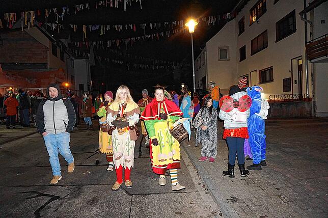Bild 8: Nachtumzug Unadingen: Hier gibt's die schönsten Bilder