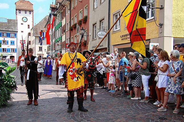 Bild 42: Waldshuter Chilbi 2025: So viel Freude macht der Festumzug in der Kaiserstraße - die schönsten Bilder
