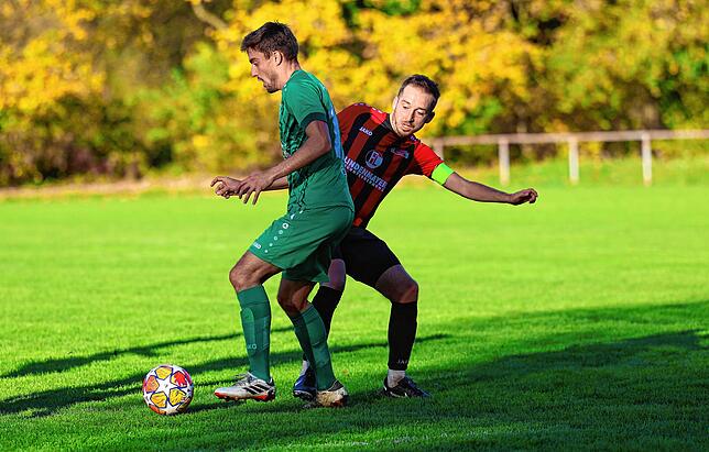 Bild 24: Unsere Bildergalerie von Bezirksligaspiel zwischen dem FC Bodman-Ludwigshafen und dem TSV Aach-Linz