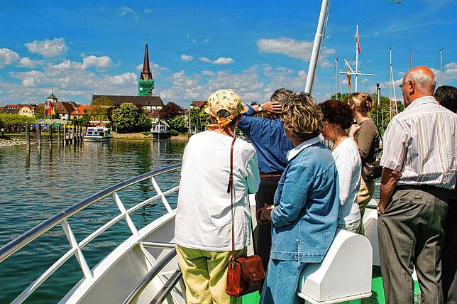 Anfahrt auf den Radolfzeller Hafen: Die Bodensee-Schifffahrts-Betriebe (BSB) würden sich an allen Anlegestellen Schwimmstege wünschen. ...