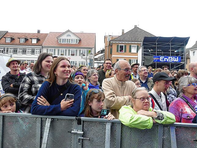 Bild 3: Bilder vom Konzert mit Vanessa Mai beim Markdorf Open Air (Teil 2)
