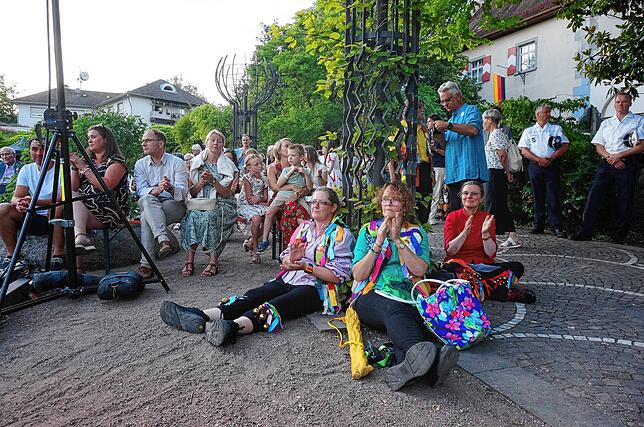 Bild 14: Gelebtes Brauchtum beim Tiengener Schwyzertags – Hier sind die Bilder