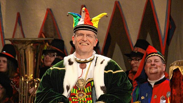 Wolfgang Reuther wird dieses Jahr bei der Narrengerichtsverhandlung gegen Karl Lauterbach zum letzten Mal als Kläger auftreten. Das ...