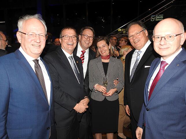Gute Gespräche: Heinz Rombach (Vorstandsvorsitzender der Sparkasse Hochrhein), Rheinfeldens Oberbürgermeister Klaus Eberhardt, Stephan ...