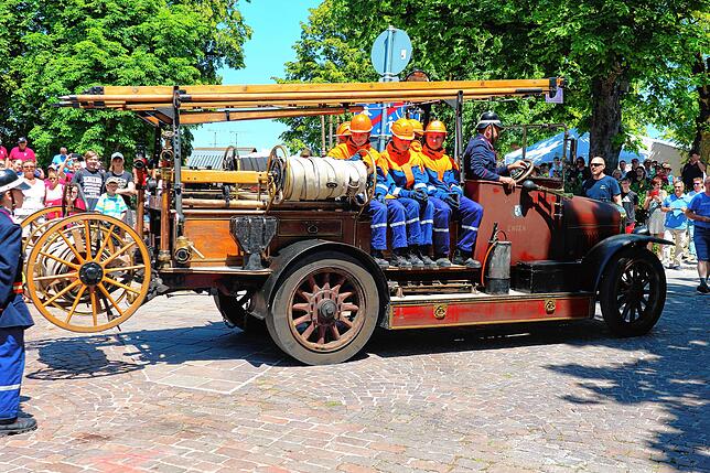 Bild 9: Alle Bilder vom Treffen der historischen Feuerwehrfahrzeuge in Engen
