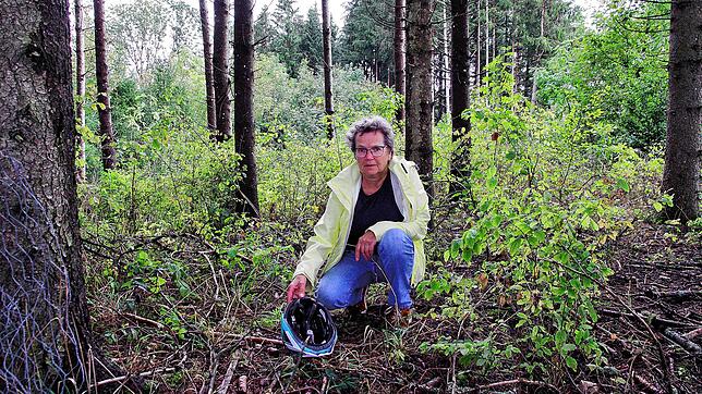 Monika Lobe-Walz ist sauer. An dieser Stelle im Wald, weitab von Mundelfingen, hat sie ihr wertvolles E-Bike abgestellt. Als sie 20 ...