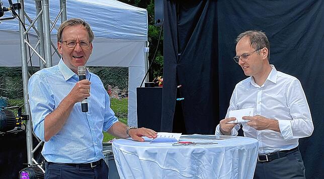 OB Philipp Frank und Siegfried Pflüger während der offiziellen Eröffnung.