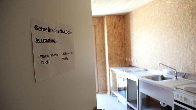 Einblick in die Küche der Anschlussunterbringung in der Güttinger Straße. Diese ist erst im Sommer 2024 eröffnet worden. Die ...