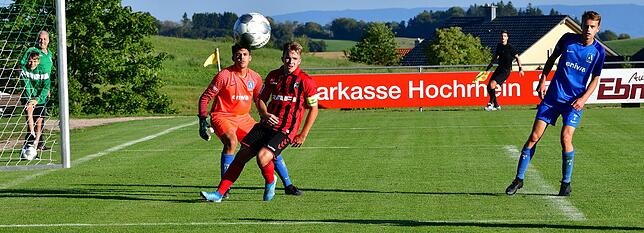 Bild 23: U19 des SC Freiburg besiegt die U18 des Team Aargau beim SV Waldhaus mit 6:0 &ndash; wir haben die Bilder!