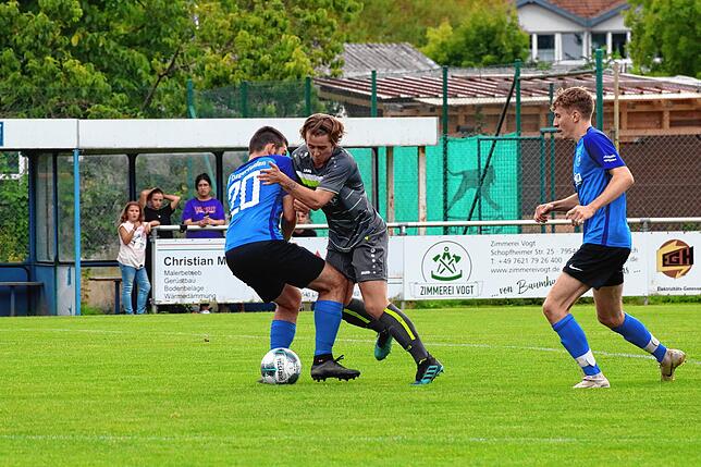 Bild 26: FC Hauingen fegt den FV Degerfelden mit 10:1 vom Platz &ndash; und wir haben Bilder vom Spiel