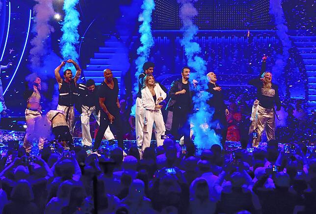 Bild 27: Giovanni Zarrella Show: So spektakulär war der Tanzabend in Friedrichshafen. Wir haben die Bilder dazu!