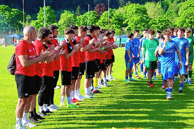 Bild 6: Triumph im SBFV-Pokal für die B-Jugend des FC 08 Villingen: Das sind unsere Bilder!