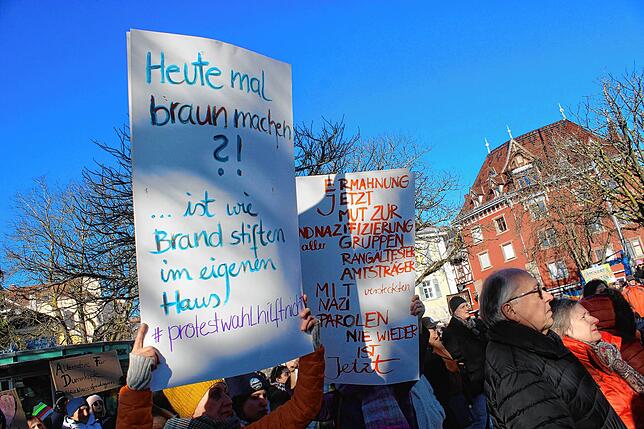 Bild 4: Kundgebung gegen Rechtsextremismus: Bilder von der Veranstaltung auf dem Landungsplatz