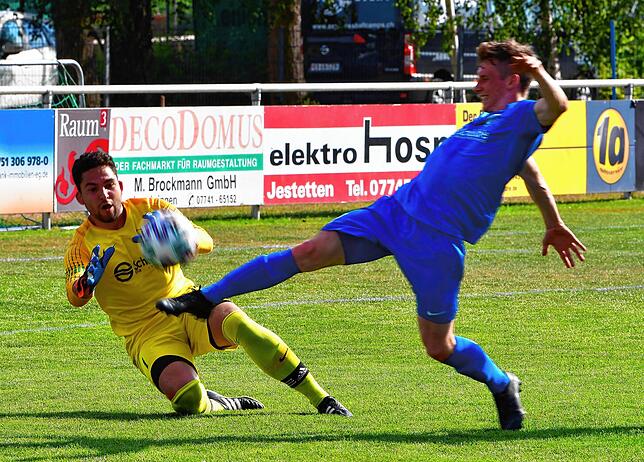 Bild 38: SV Jestetten qualifiziert sich durch ein 5:0 gegen den TuS Efringen-Kirchen für die Hauptrunde im SBFV-Rothauspokal &ndash; und wir haben Bilder!