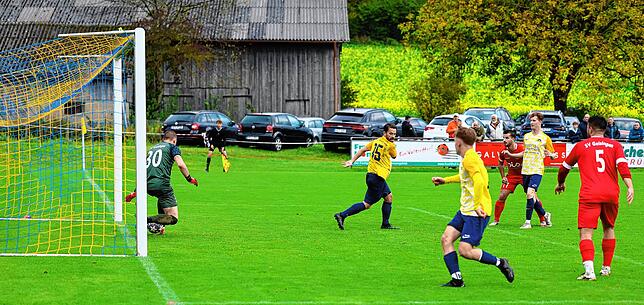 Bild 9: Die besten Bilder der Landesliga-Partie zwischen der SG Dettingen-Dingelsdorf und dem SV Geisingen