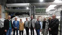 Der baden-württembergische Landwirtschaftsminister Peter Hauk besucht in Begleitung des CDU-Bundestagsabgeordneten Felix Schreiner ...
