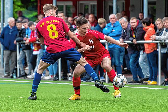 Bild 36: FC Bergalingen feiert den Titel durch einen 3:2-Sieg gegen den SV Buch II &ndash; und wir haben Bilder!