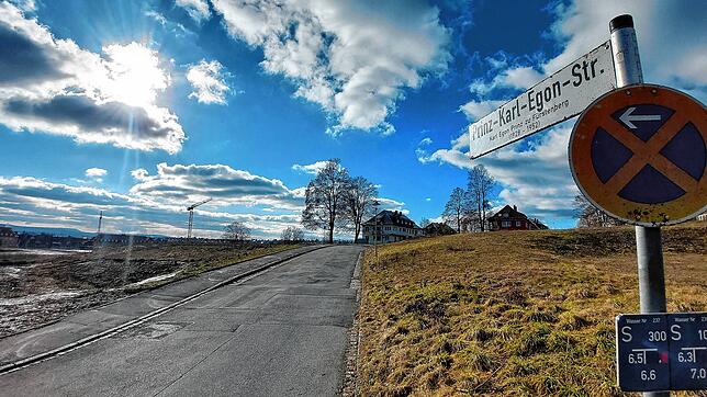 Die Prinz-Karl-Egon-Straße, die über der Realschulbaustelle die Villinger Straße und die Friedhofstraße verbindet, soll schon bald ...