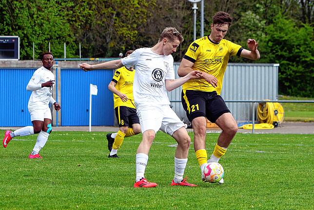 Bild 4: SV Denkingen gewinnt Spitzenspiel beim SC Markdorf. Wir waren mit der Kamera dabei!