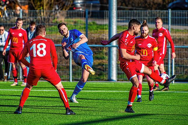 Bild 18: FC Erzingen siegt mit 4:1 beim FC Wallbach &ndash; und wir haben Bilder!