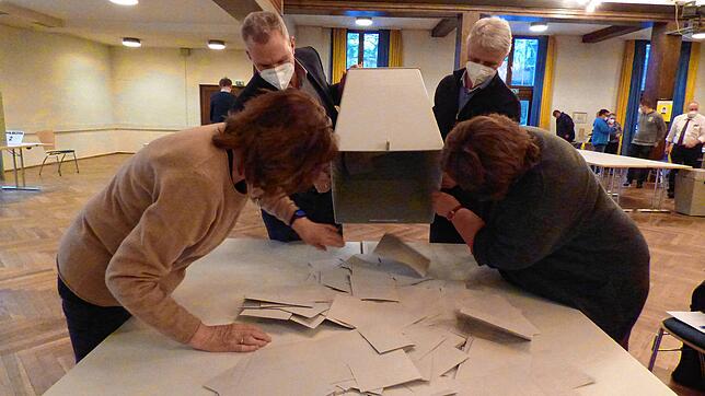 Landtagswahl, Bürgermeisterwahl, Bundestagswahl und nun der Bürgerentscheid: Zum vierten Male in diesem Jahr sind die Markdorfer zum ...